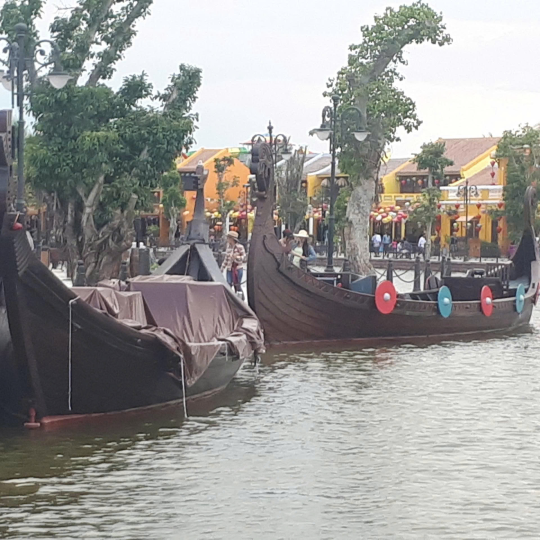 THUYỀN GỖ VIKING